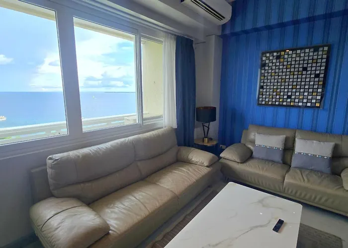 Apartment La Mirada Residences *