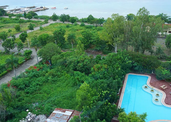 Apartment La Mirada Residences *