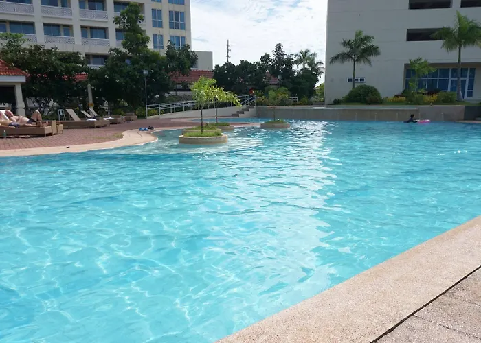 La Mirada Residences Apartment