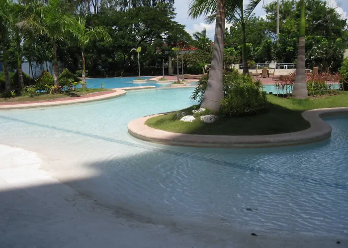 La Mirada Residences *